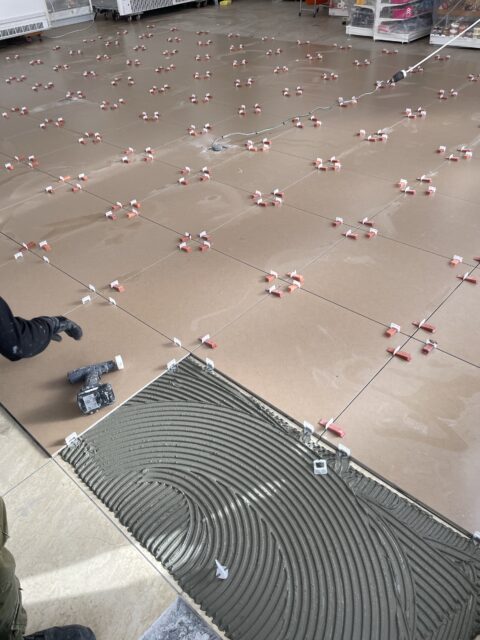 タイル　オン　タイル