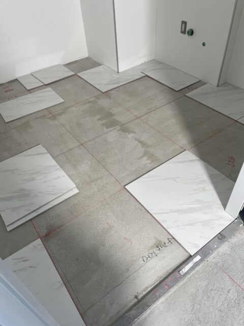 タイルの加工は、社長がピカイチ